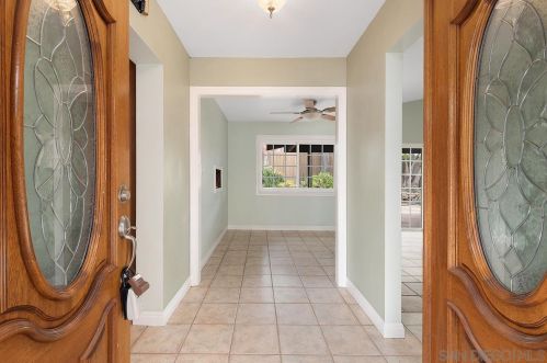 4283 Mount Henry Ave, San Diego, CA 92117-4702