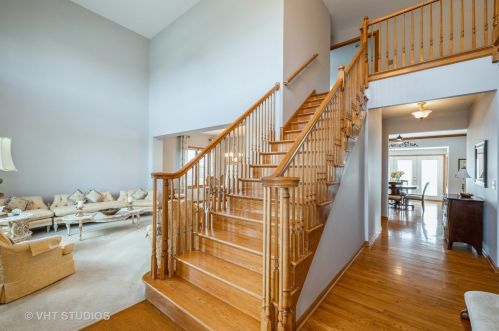 18013 Semmler Dr, Tinley Park, IL 60487-8617