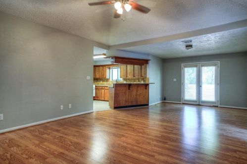 25 Shady Oak Ln, Conroe TX  77304-1287 exterior