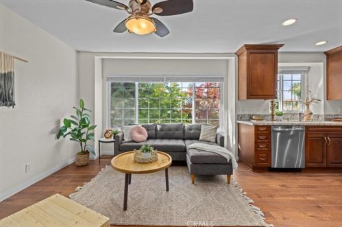 4266 Spencer St, Torrance CA  90503-2444 exterior