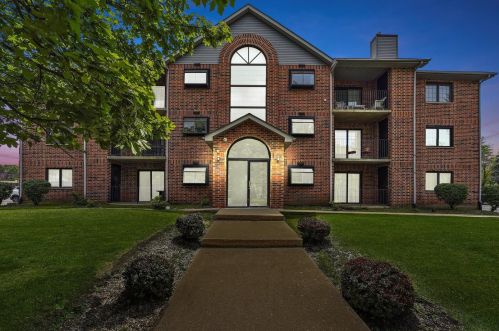 3727 214th Pl, Matteson, IL 60443-2739