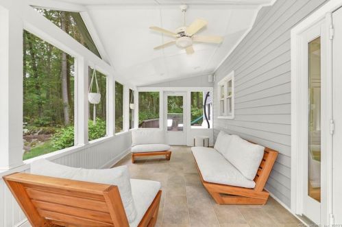 31 Hollow Tree Pl, Wilton CT  06897-2314 exterior