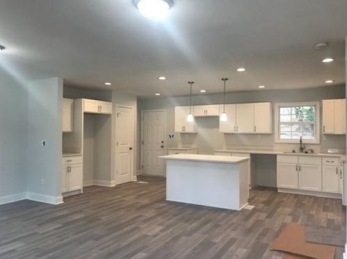 5385 Denny Dr, Atlanta GA  30349-5205 exterior