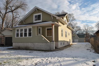 109 50th Ave, Bellwood, IL 60104-1022