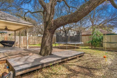 9301 Bradner Dr, Austin TX  78748-5021 exterior