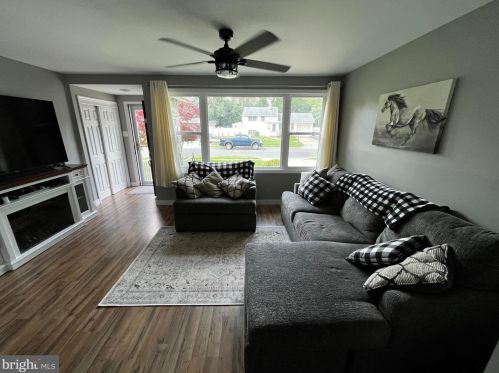 429 Baylor Rd, Wenonah, NJ 08090-1105