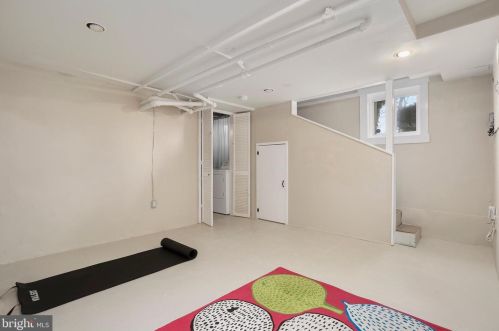 6701 Poplar Ave, Silver Spring MD 20912-4671 exterior