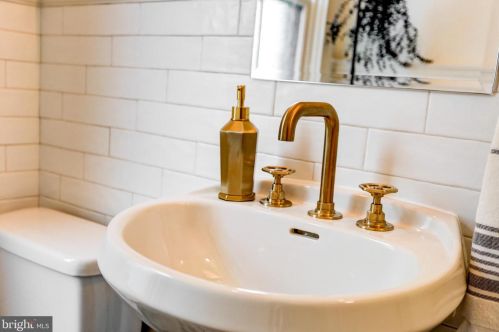 717 Vine St, Lancaster PA  17603-5539 exterior