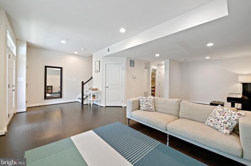 8064 Westside Blvd, Fulton MD  20759-2587 exterior