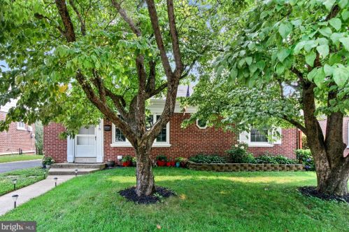 416 Pearl St, Lancaster, PA 17603-5728