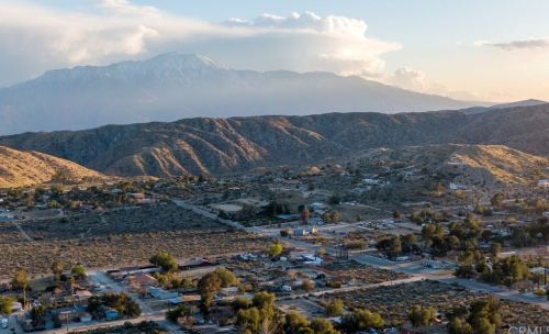 10977 Knobb Ave, Morongo Valley CA  92256-9142 exterior