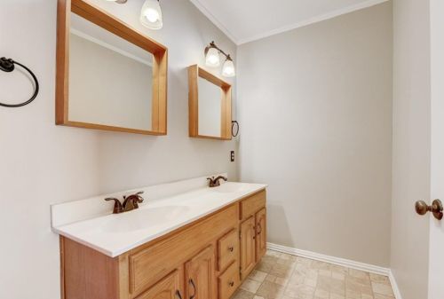 2003 Stefani Ct, Carrollton TX exterior