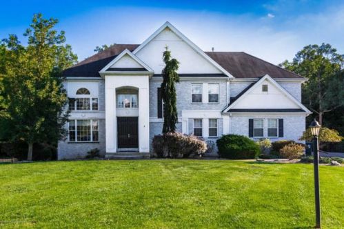 9 Scottsdale Ct, Jackson Twp, NJ 08527-4871