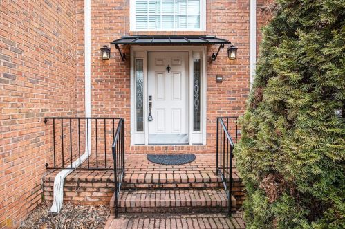 3721 Harts Pl, Atlanta GA  30341-1754 exterior