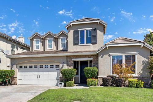 2073 Wyndham Way, Lodi, CA 95242-4807