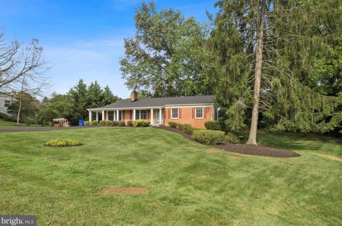 17202 Emerson Dr, Silver Spring, MD 20905-3751