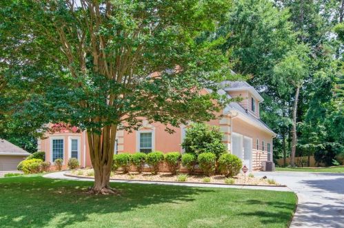 2491 Peregrine Trl, Suwanee, GA 30024-3110
