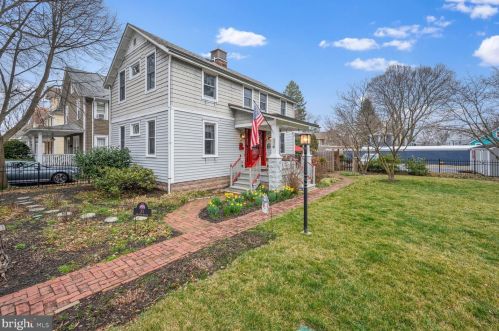 21 Colonial Ave, Tavistock, NJ 08033-1503