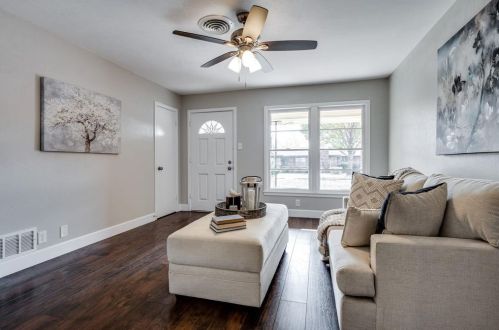 6701 Mike Dr, Fort Worth TX 76180-8522 exterior