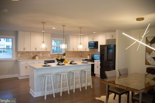 405 Elmwood Ct, Arnold, MD 21012-1218