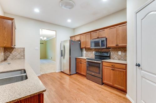 11013 Dillon St, Fort Worth TX  76179-5323 exterior