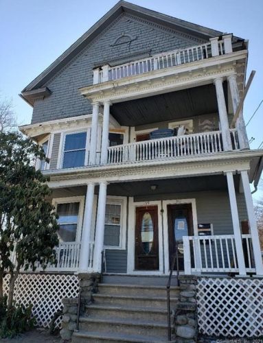 259 Cooke St, Waterbury, CT 06710-1709