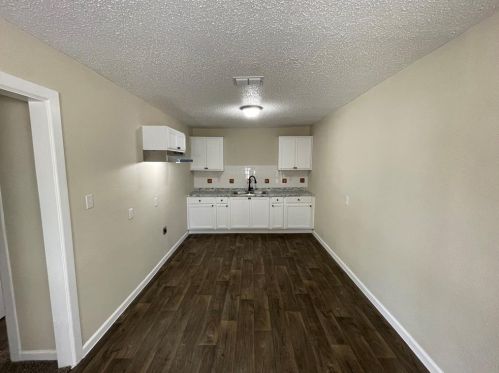 3800 Knox St, Fort Worth TX  76119-4819 exterior