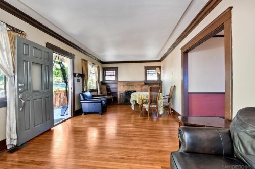 1725 Montecito Gln, San Diego, CA 92103-1420