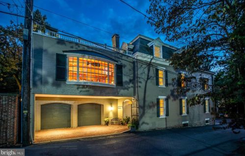 202 Marion St, Lancaster PA  17602-2758 exterior