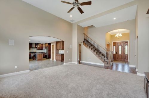 1100 Hyde Park, Crown Point IN 46307-7881 exterior