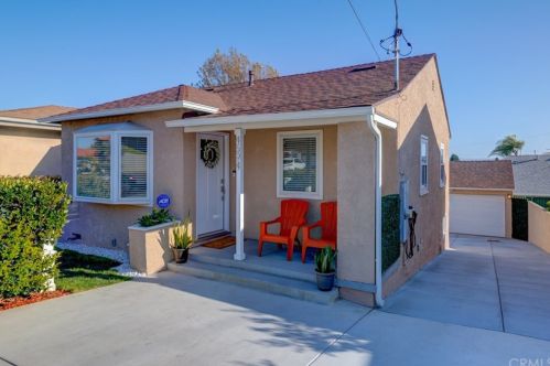 4594 132nd St, Hawthorne, CA 90250-5113
