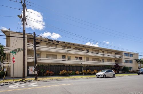 1735 Dole St, Honolulu HI  96822-4982 exterior