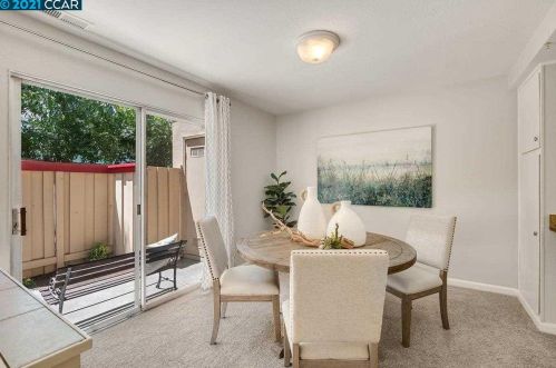 1020 Bancroft Rd, Concord, CA 94518-3913