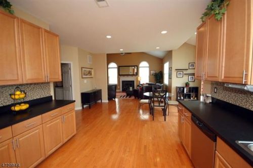 42 Winding Way, Princeton, NJ 08540-8805