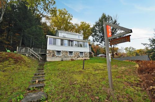 156 Shore Rd, Groton, NH 03241-7426