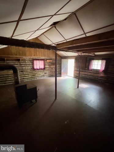 1765 Peters Mountain Ln, Upper Tract WV  26866 exterior