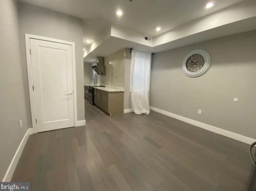 606 11th St, Philadelphia PA 19123-3324 exterior