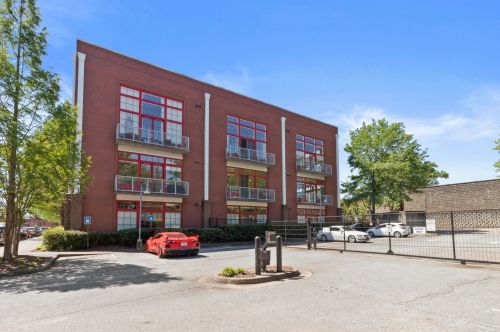 572 Edgewood Ave, Atlanta GA  30312-1989 exterior