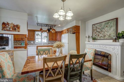36 Academy Dr, Ephrata PA  17522-1321 exterior