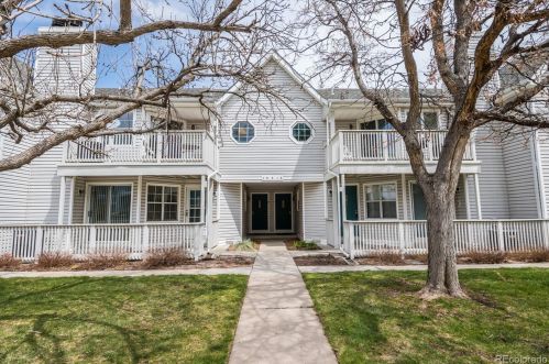 12513 Pacific Cir, Aurora CO  80014-2781 exterior