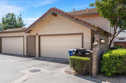 3546 Fawndale Dr, Modesto, CA 95356-2032