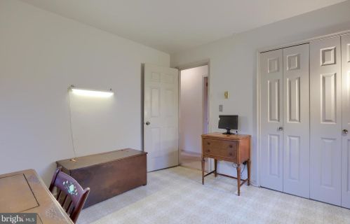 154 Amsterdam Rd, Lancaster PA  17603-9719 exterior