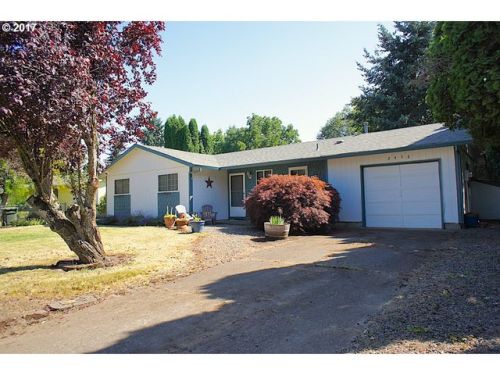 2452 Allan Ave, Hubbard, OR 97032-9535