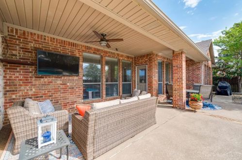 2708 Las Ventanas Trl, Fort Worth TX  76131-2807 exterior