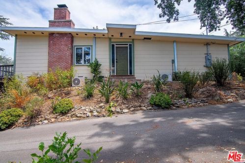 29251 Circle Dr, Calabasas, CA 91301-2901