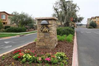 372 Amedeo Ln, Clovis, CA 93611-5383