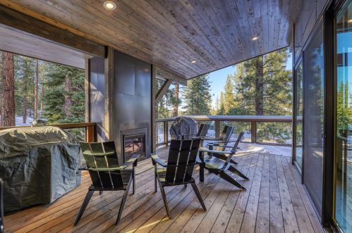 9234 Heartwood Dr, Truckee CA  96161-5210 exterior