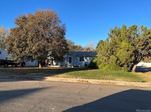 999 14th St, Burlington, CO 80807-1223