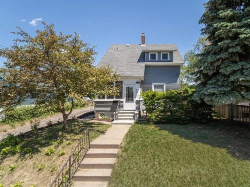464 Earl St, Saint Paul MN  55106-5632 exterior