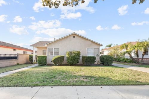8254 Stewart And Gray Rd, Downey, CA 90241-5126